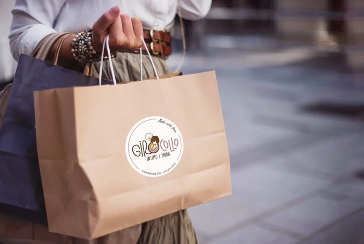 Girocollo è, prima di tutto, una bottega